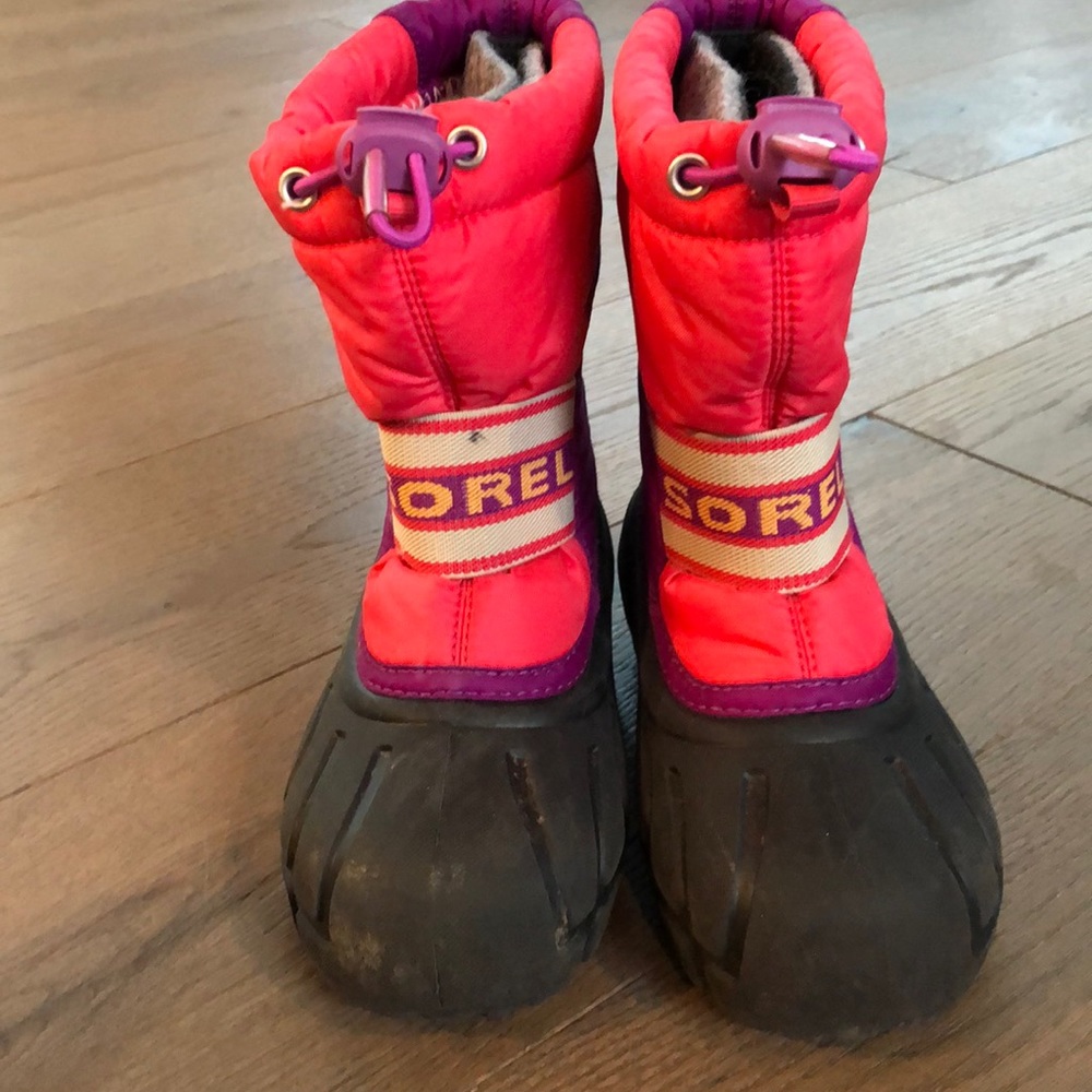 Sorrel kids boot size 12